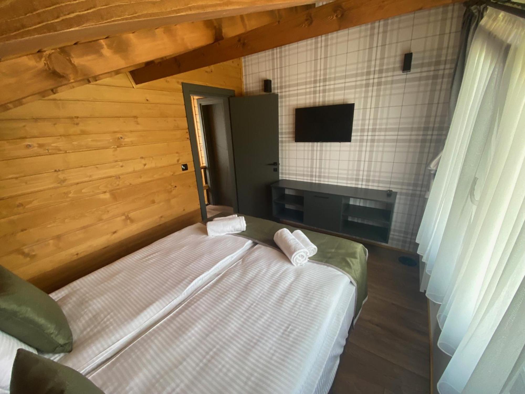 고베다르치 Hillvill 빌라 외부 사진